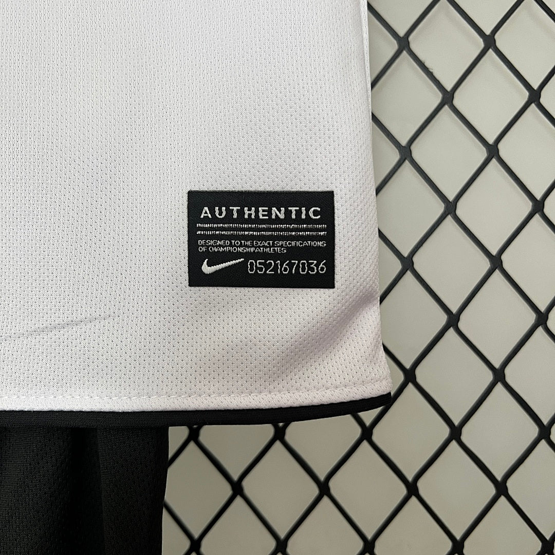 Kit Manchester United Alternativa Criança 10/11 (Champions)