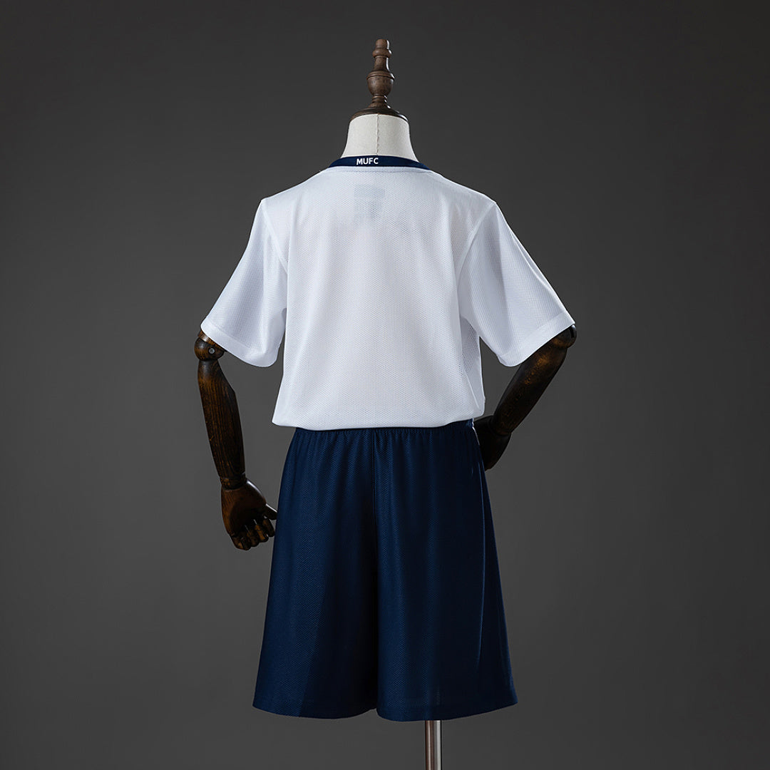 Kit Manchester United Alternativa Criança 08/09 (Liga)