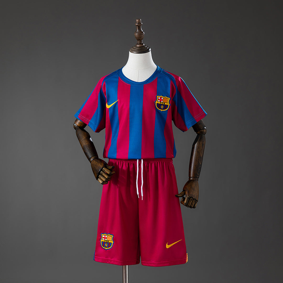 Kit Barcelona Principal Criança 05/06 (Liga)