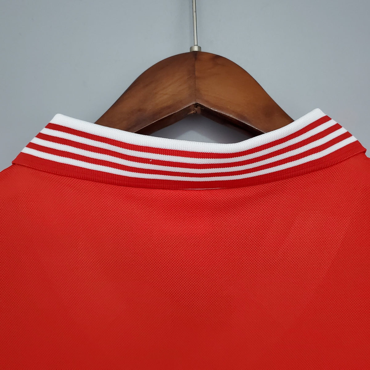 Camisola Manchester United Principal 77/78 Retro