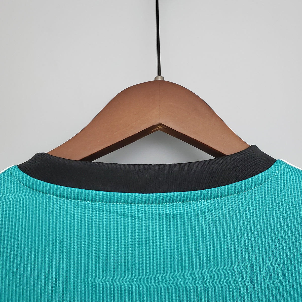 Camisola Real Madrid Terceira 21/22 Retro