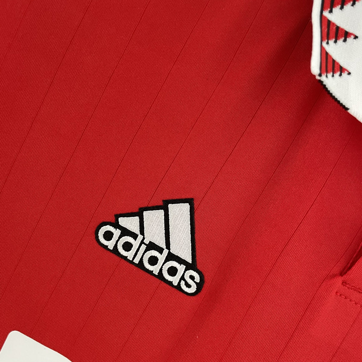 Camisola Manchester United Principal 22/23 Retro