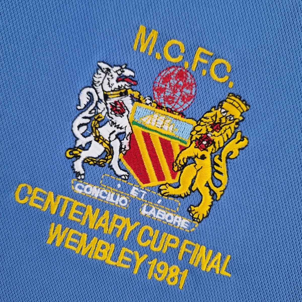 Camisola Manchester City Principal 81/82 Retro