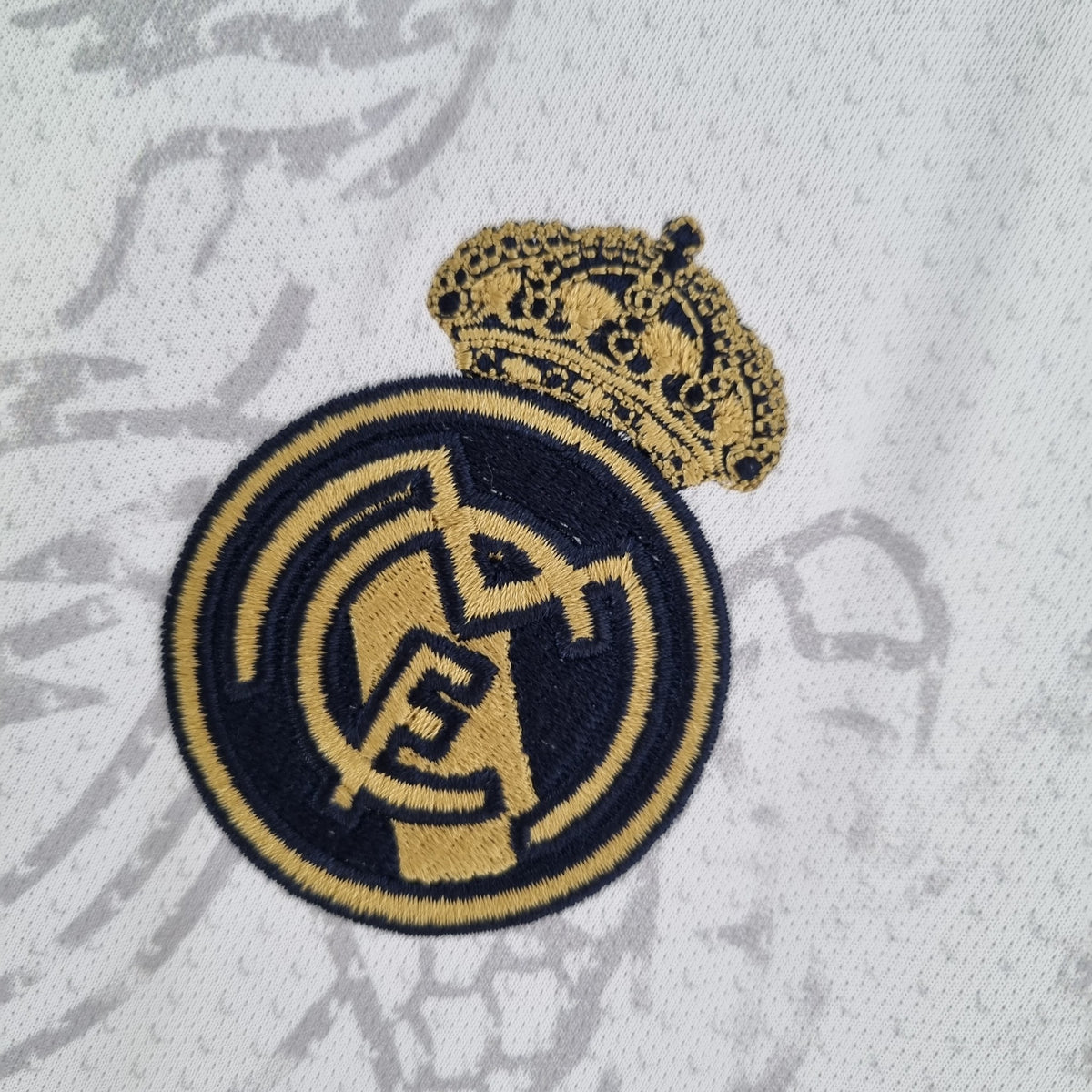 Camisola Real Madrid Edição Especial Dragão Chinês Branca 22/23 Retro