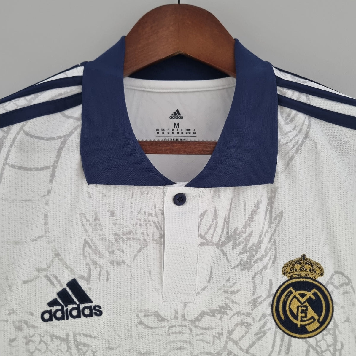 Camisola Real Madrid Edição Especial Dragão Chinês Branca 22/23 Retro