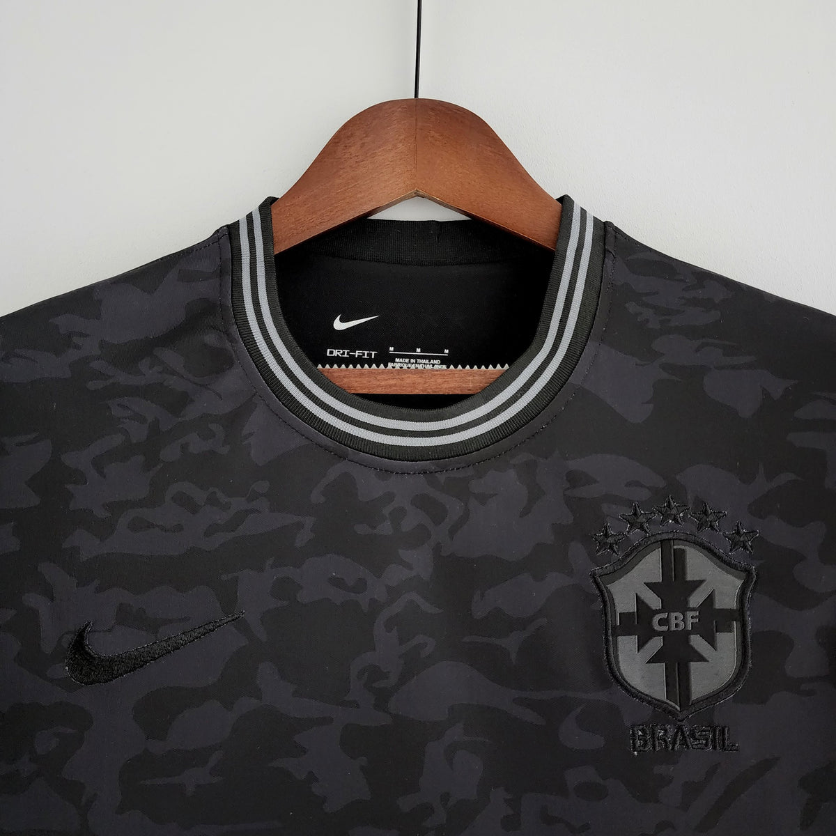 Camisola Brasil Edição Especial Toda Preta 22/23 Retro