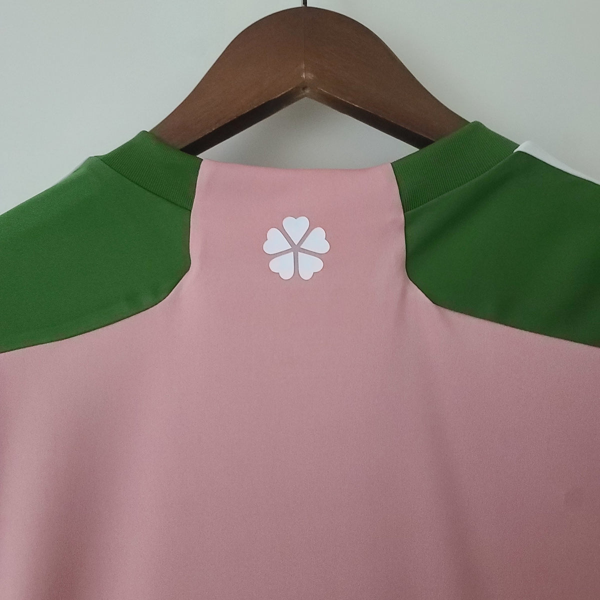 Camisola Japão Edição Especial Rosa 22/23 Retro