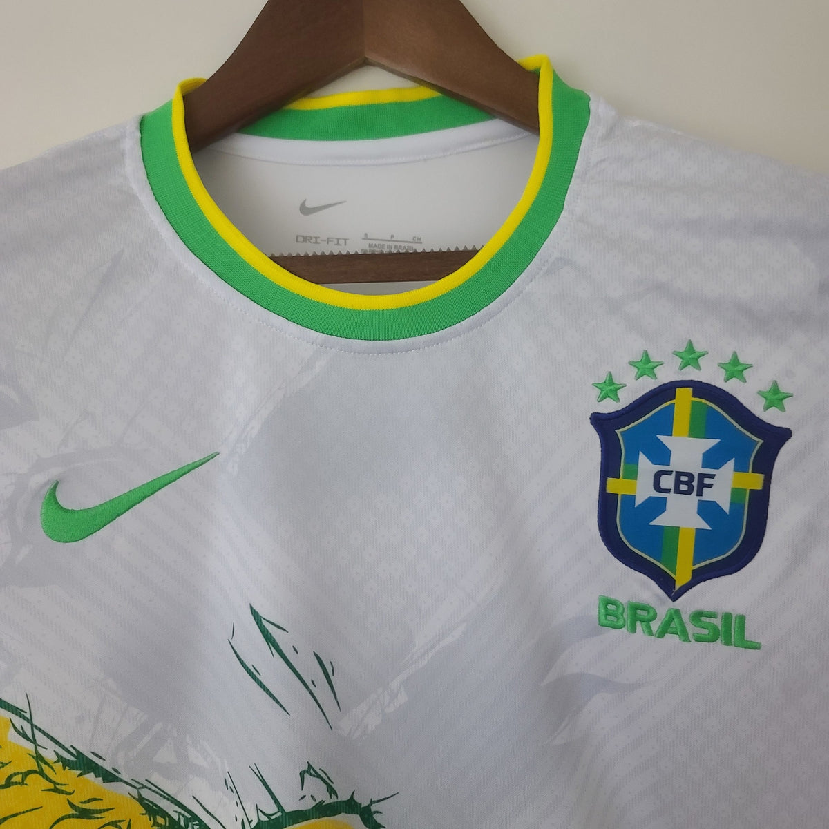 Camisola Brasil Edição Especial Branca 22/23 Retro