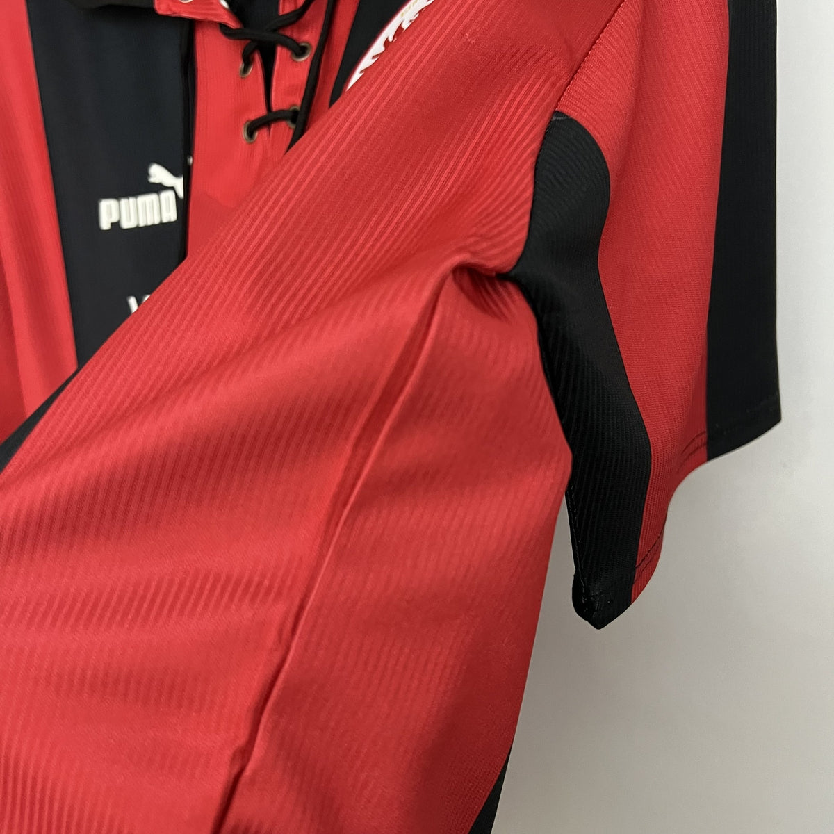 Camisola Eintracht Frankfurt Principal Edição Especial 100 Anos 98/00 Retro