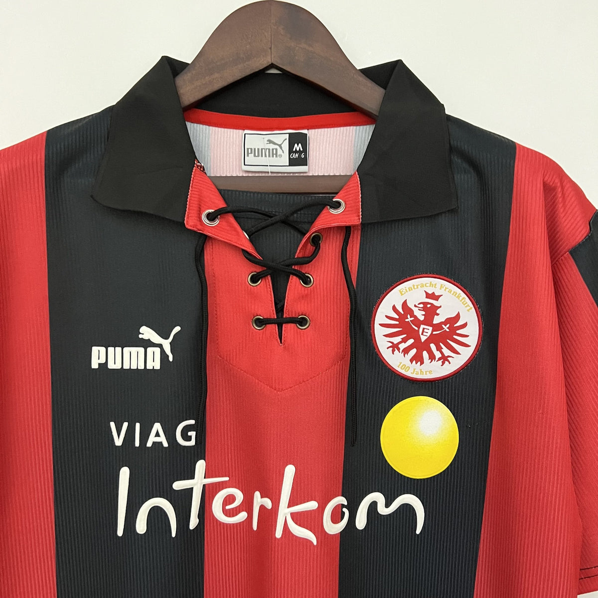Camisola Eintracht Frankfurt Principal Edição Especial 100 Anos 98/00 Retro
