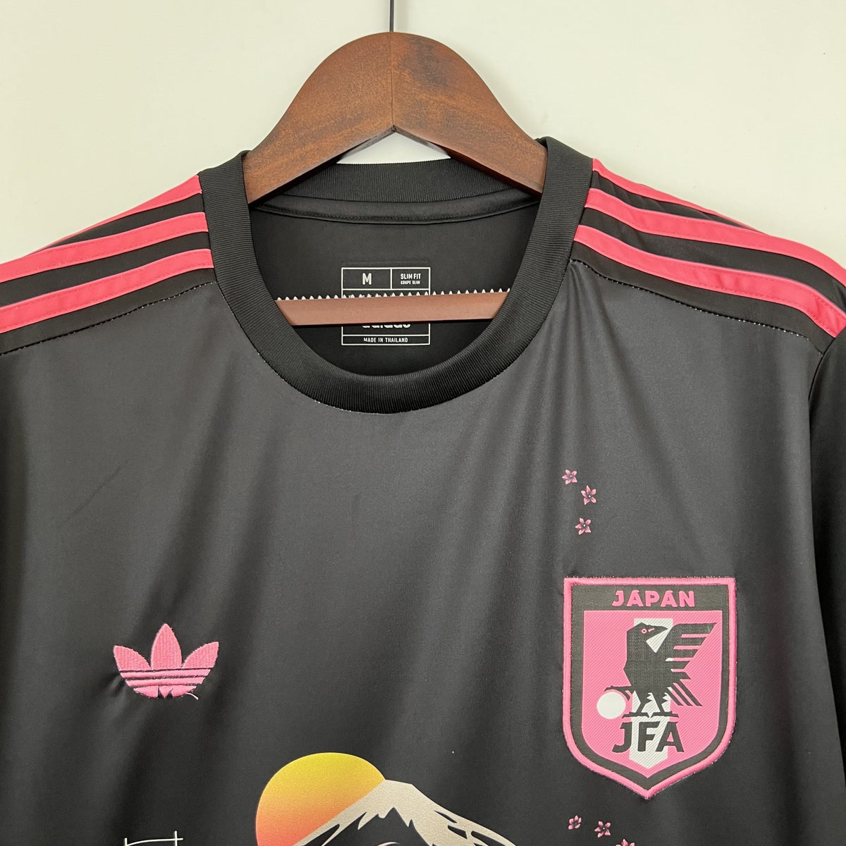 Camisola Japão Edição Especial 23/24 Retro (Modelo 3)