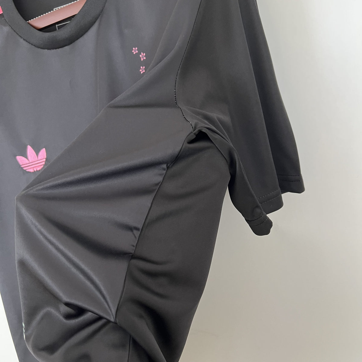 Camisola Japão Edição Especial 23/24 Retro (Modelo 3)