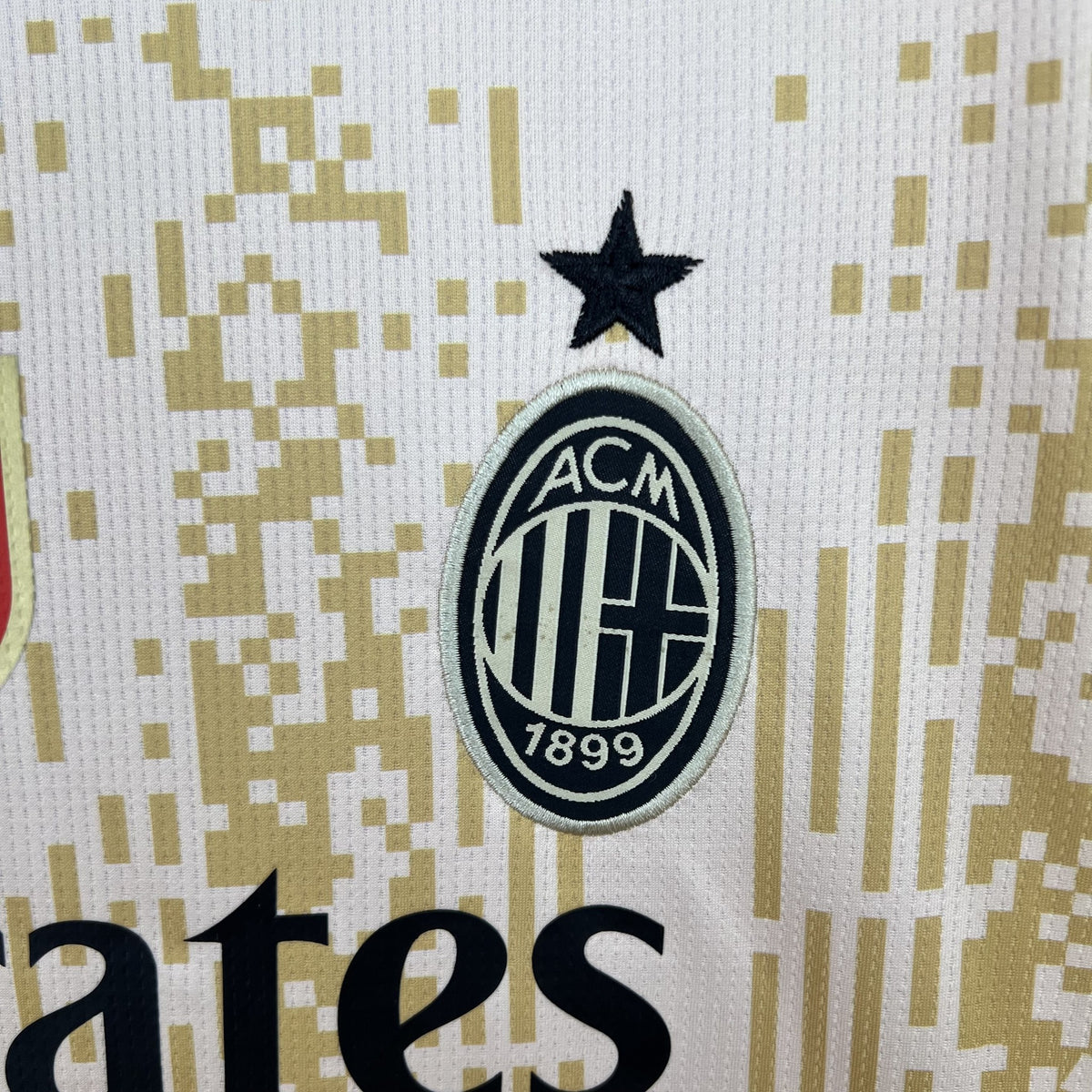 Camisola AC Milan Quarta 22/23 Retro