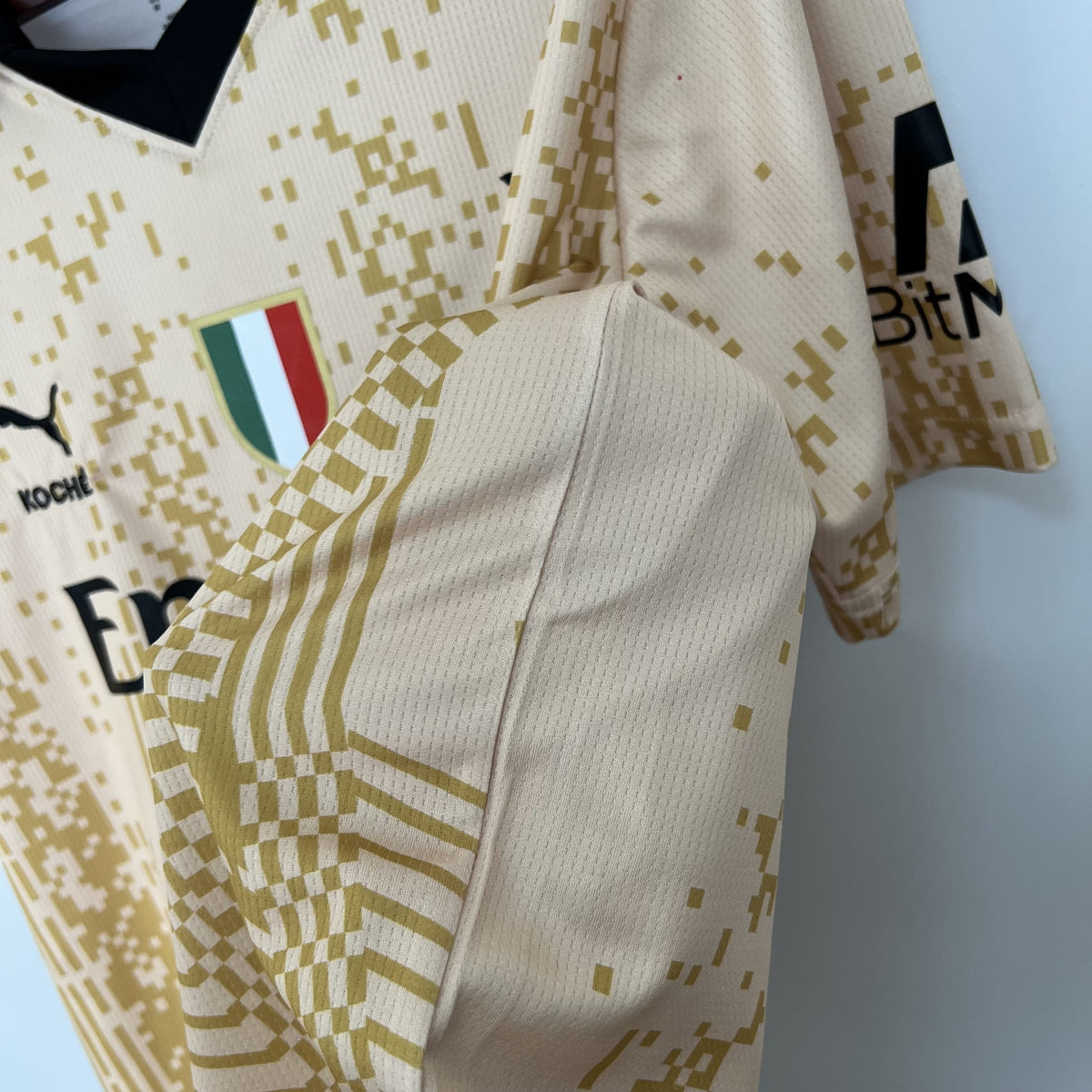 Camisola AC Milan Quarta 22/23 Retro