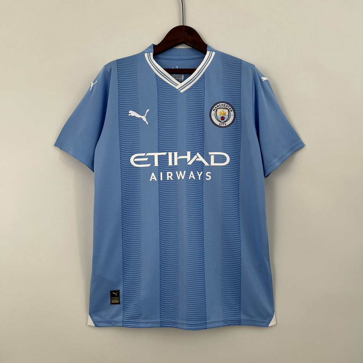 Camisola Manchester City Principal 23/24 Retro