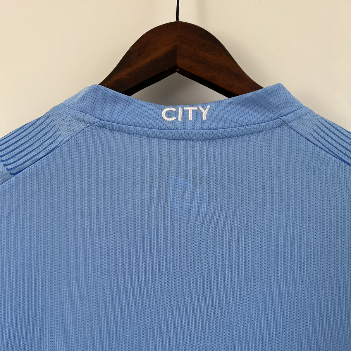 Camisola Manchester City Principal 23/24 Retro