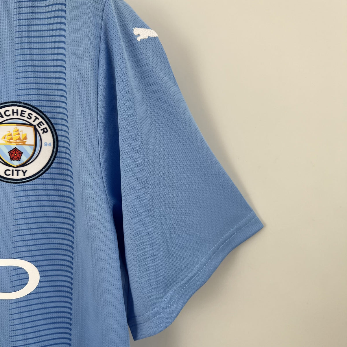 Camisola Manchester City Principal 23/24 Retro