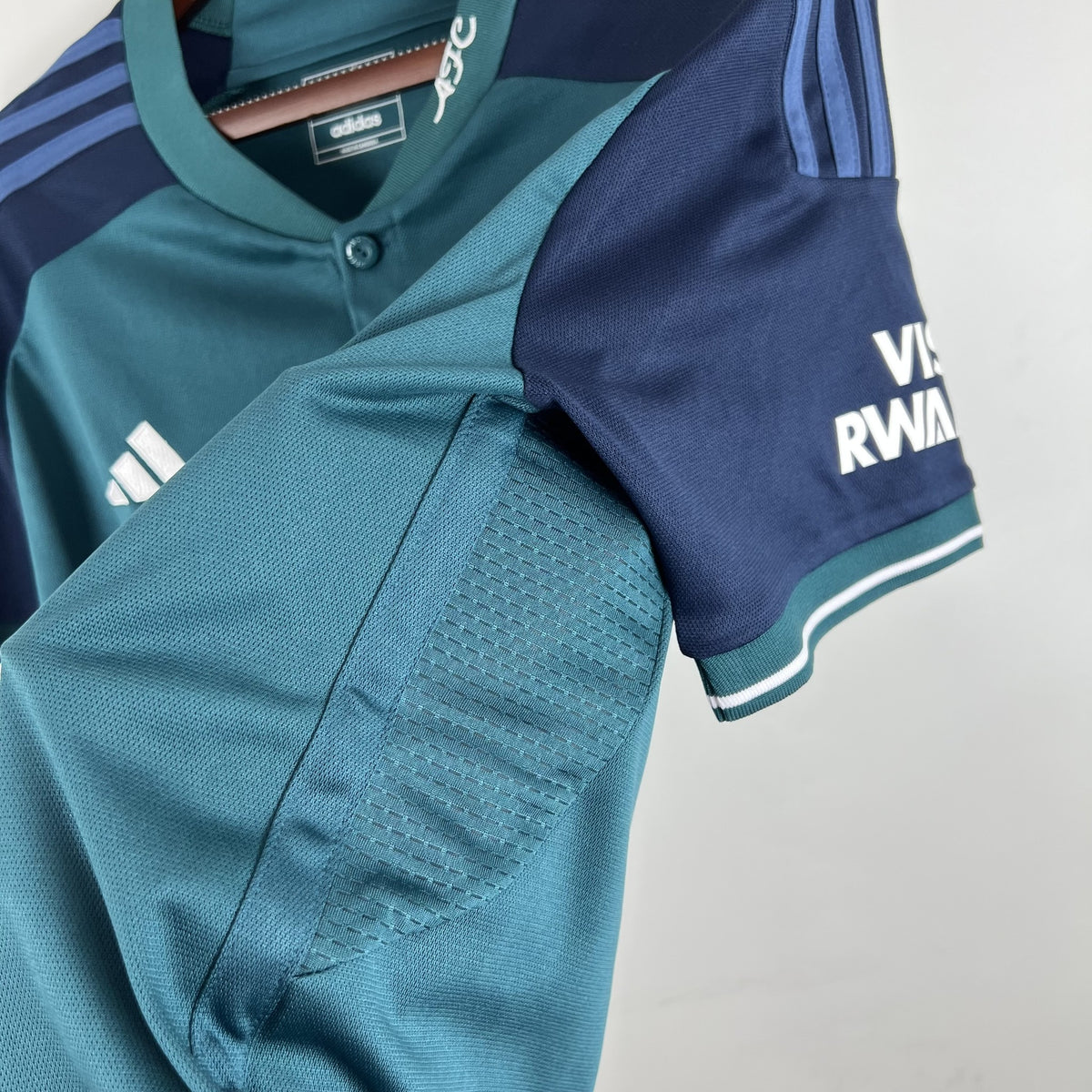 Camisola Arsenal Terceira 23/24 Retro