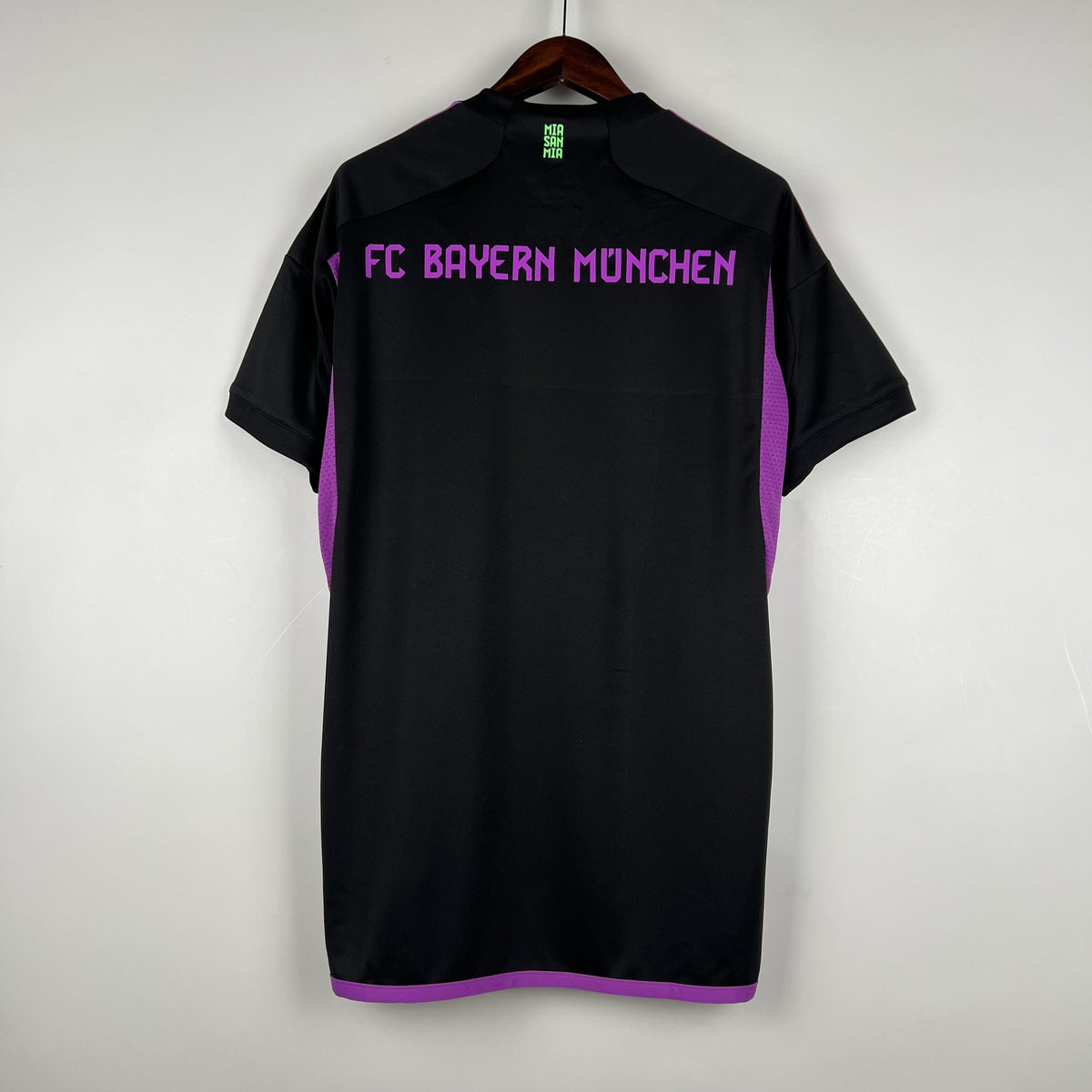 Camisola Bayern Munique Alternativa 23/24 Retro
