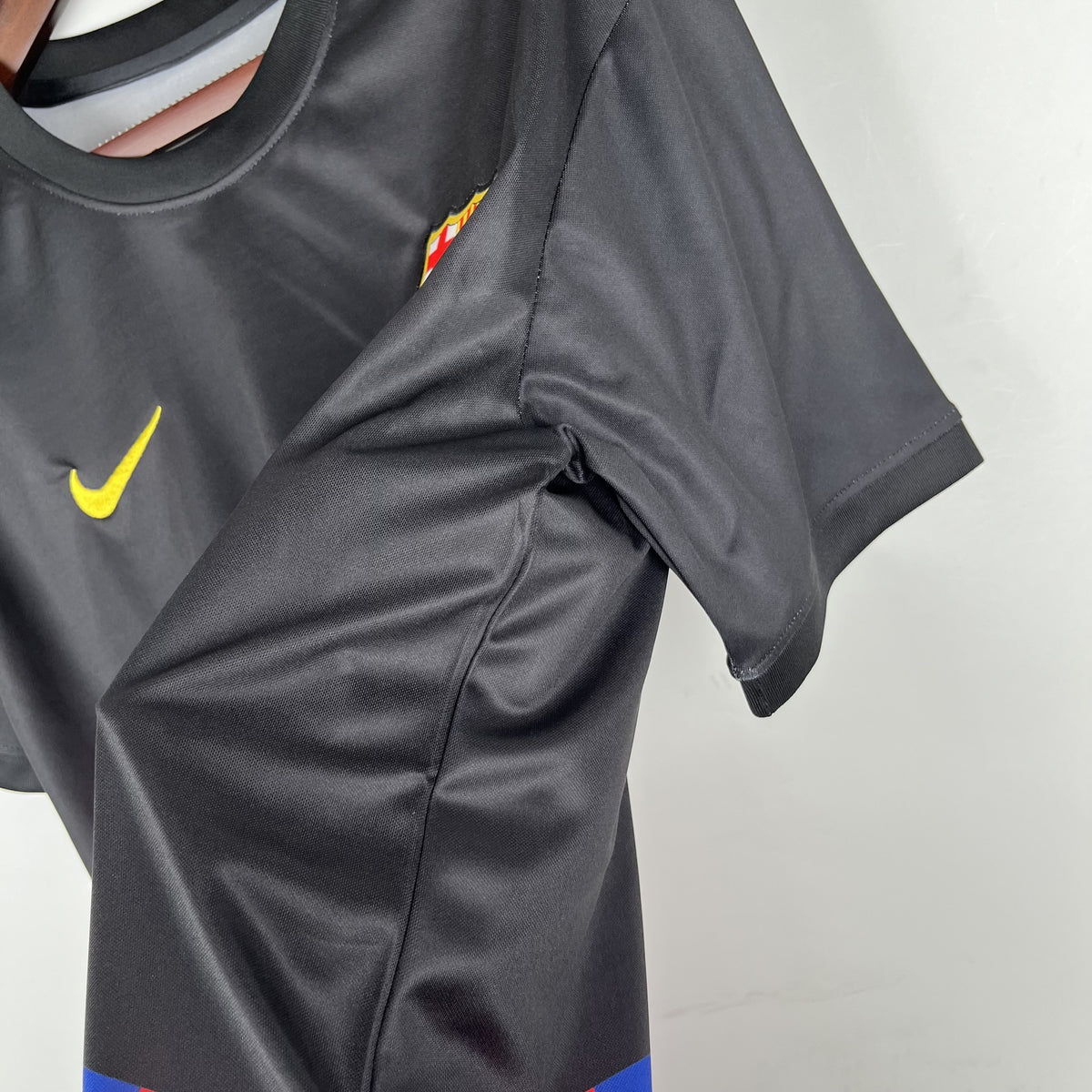 Camisola Barcelona Edição Especial 23/24 Retro