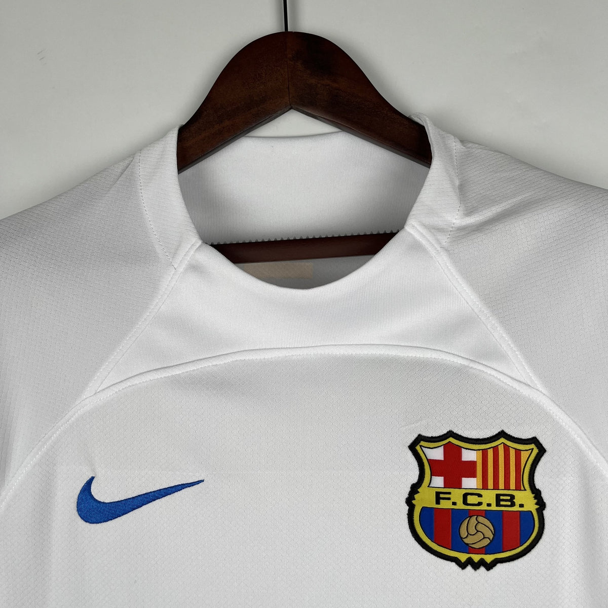 Camisola Barcelona Alternativa 23/24 Retro