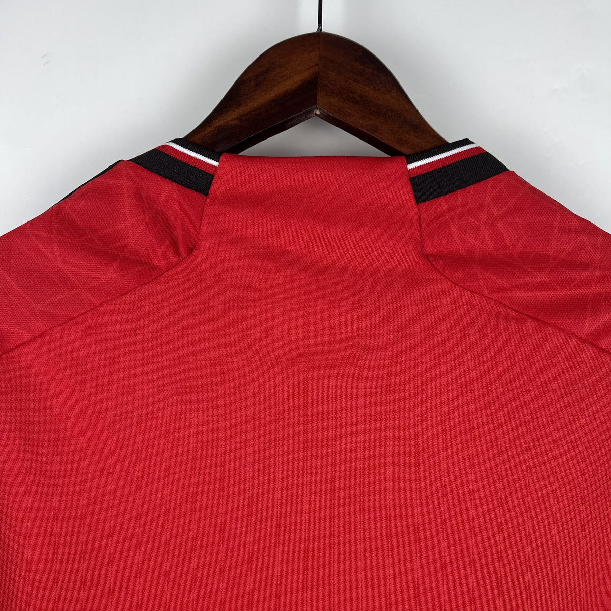 Camisola Manchester United Principal 23/24 Retro