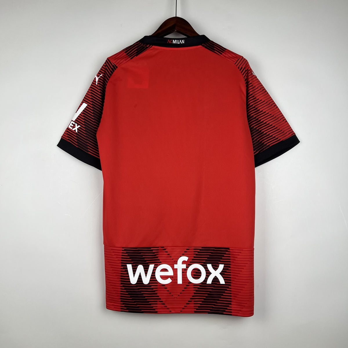 Camisola AC Milan Principal 23/24 Retro