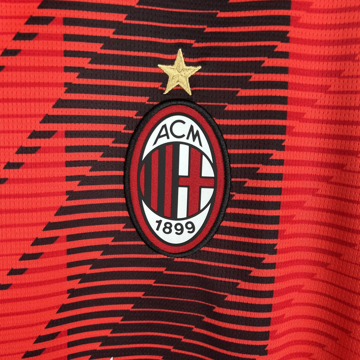 Camisola AC Milan Principal 23/24 Retro