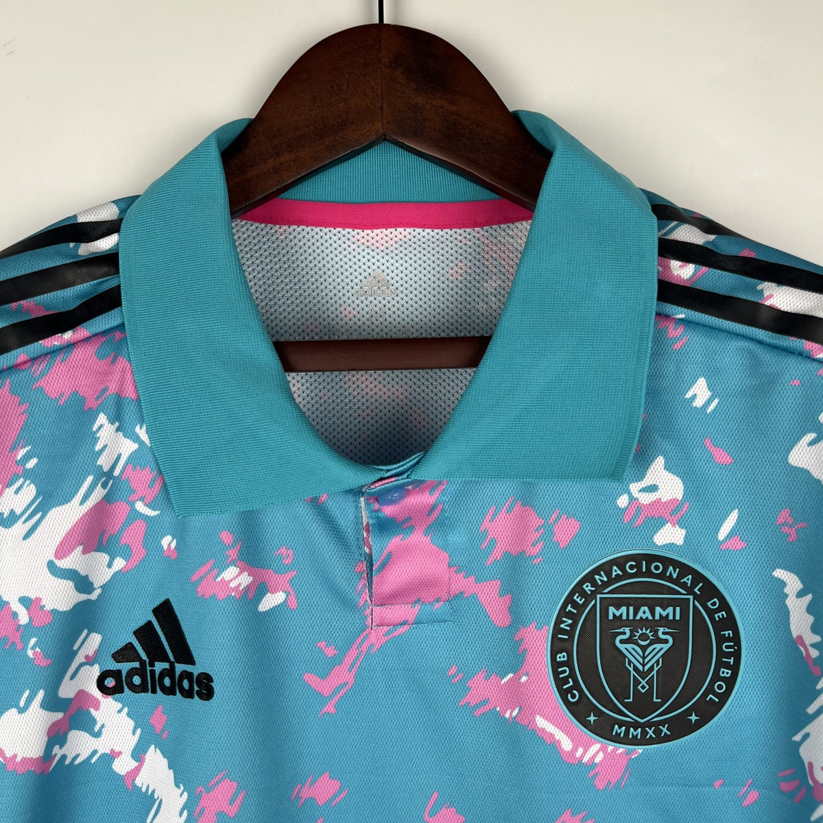 Camisola Inter Miami Edição Especial 23/24 Retro (Modelo 3)