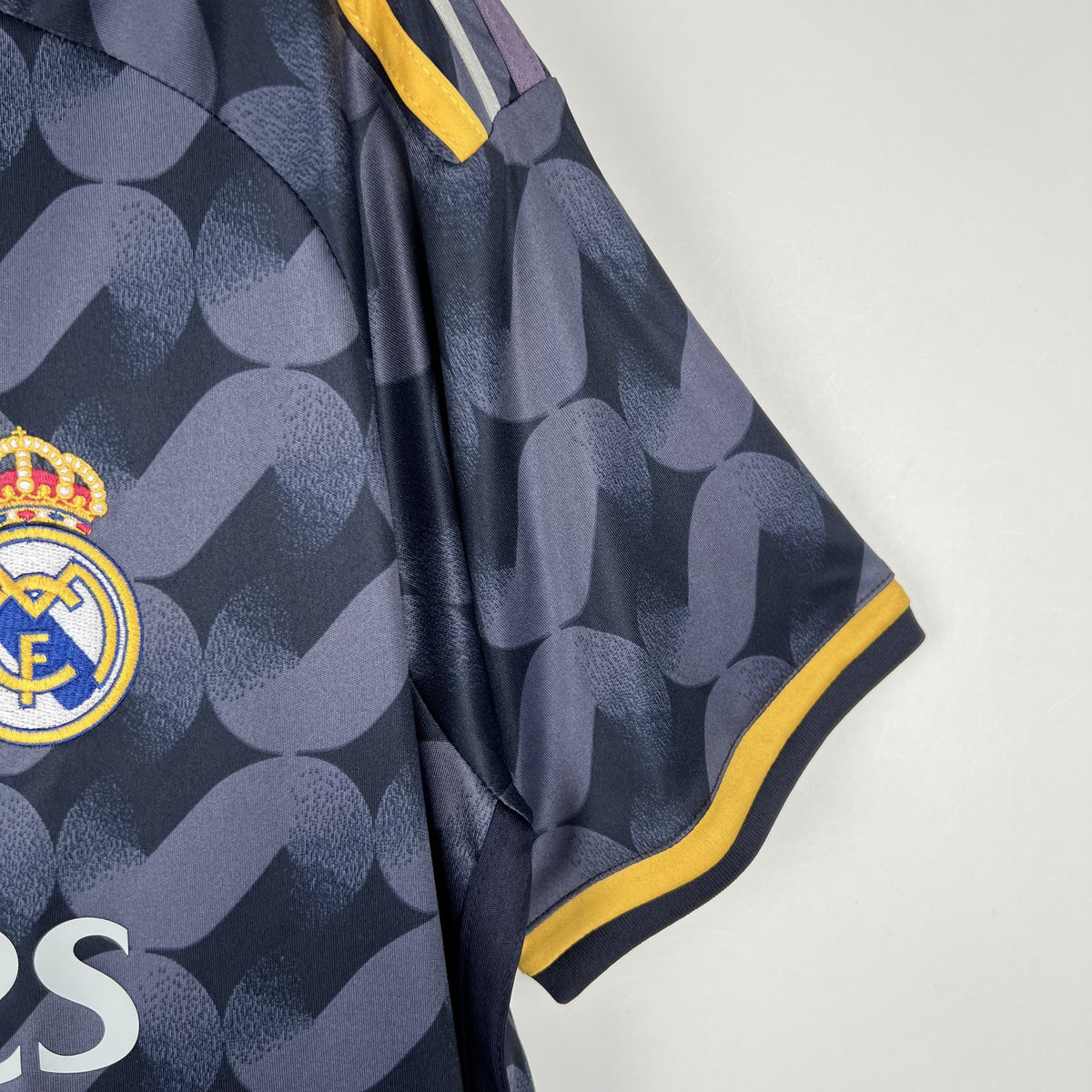 Camisola Real Madrid Alternativa 23/24 Retro