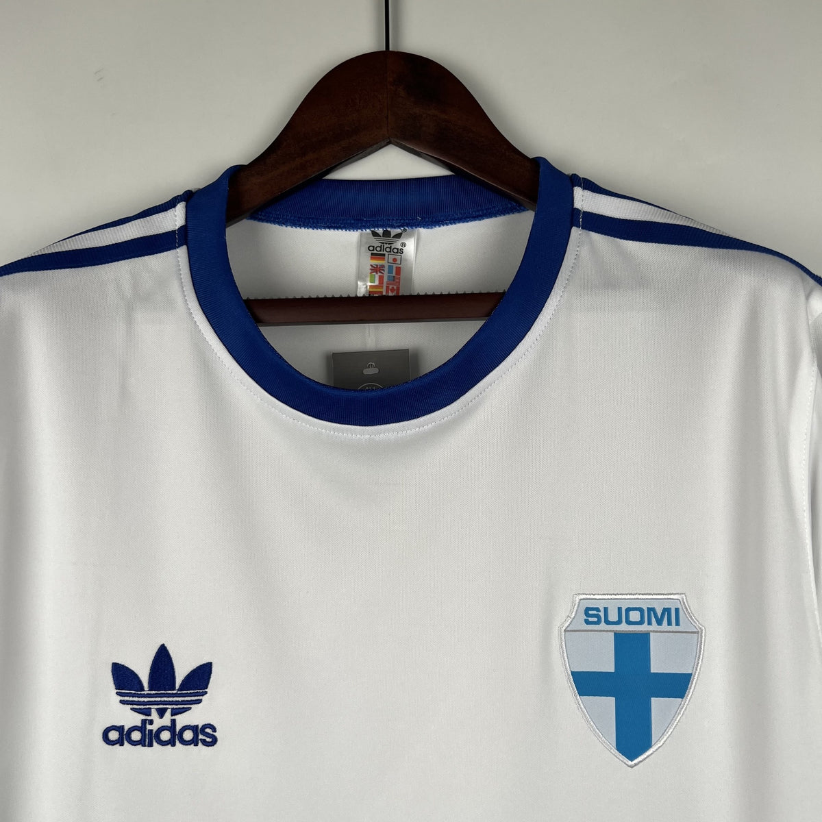 Camisola Finlândia Principal 82/83 Retro