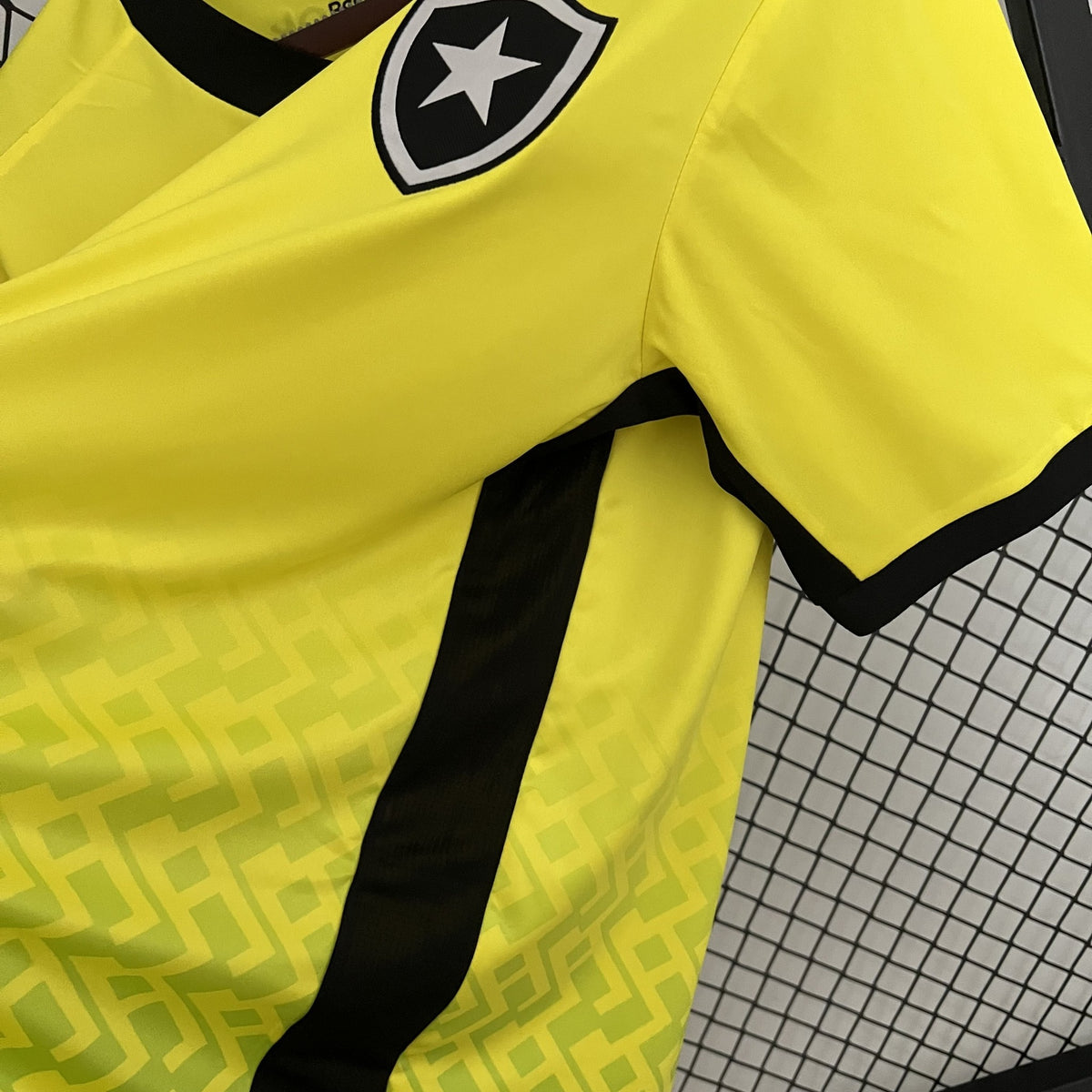 Camisola Botafogo Guarda-Redes Amarela 23/24 Retro
