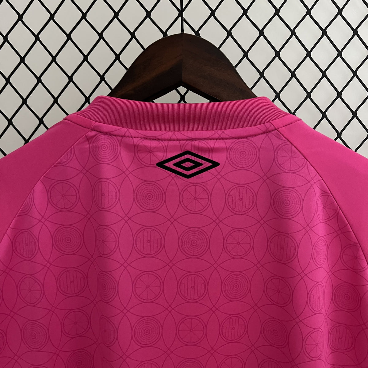 Camisola Athletico Paranaense Rosa 23/24 Retro