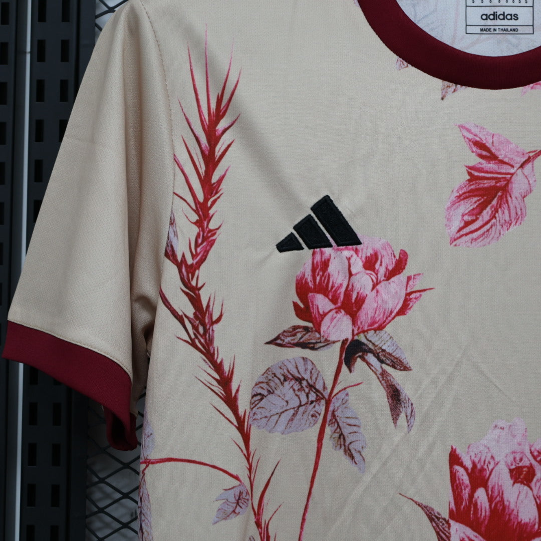 Camisola Japão Edição Especial 23/24 Retro (Modelo 6)