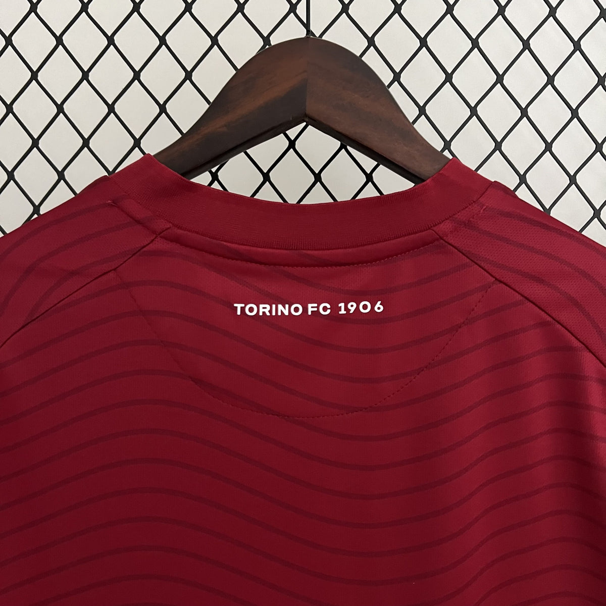 Camisola Torino Principal 23/24 Retro