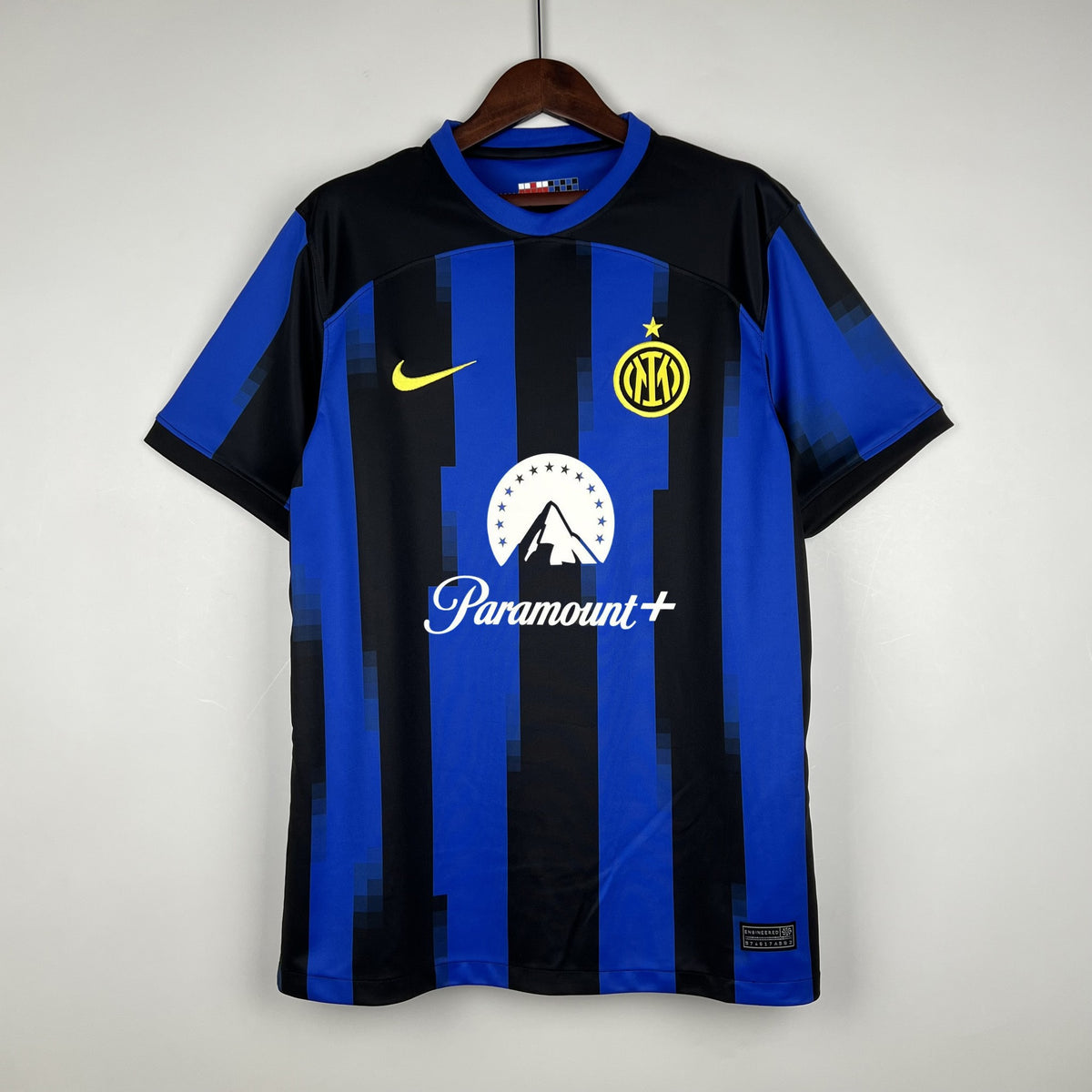 Camisola Inter de Milão Principal 23/24 Retro