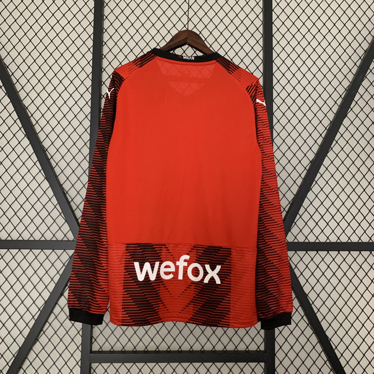 Camisola AC Milan Principal 23/24 Retro - Manga Comprida