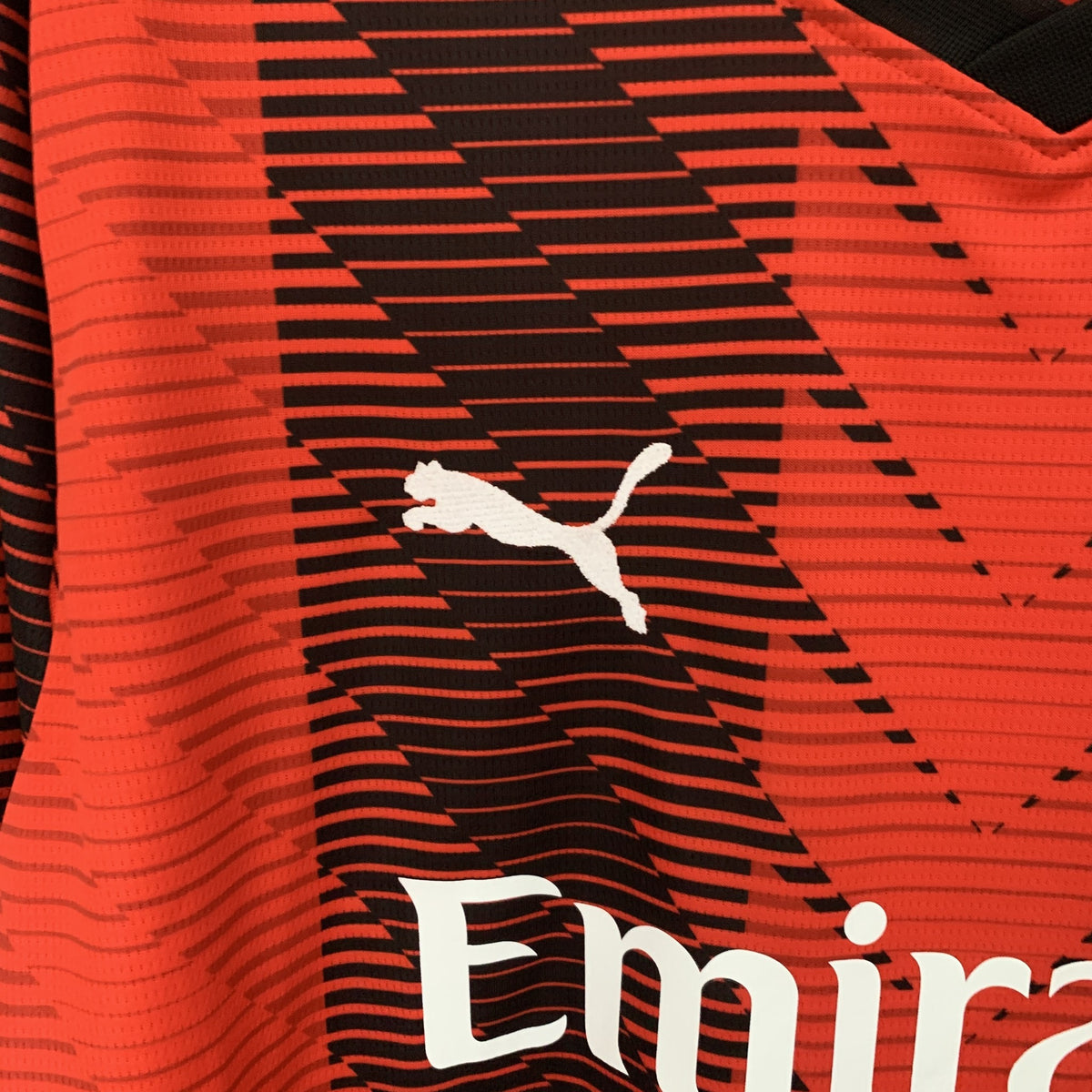 Camisola AC Milan Principal 23/24 Retro - Manga Comprida