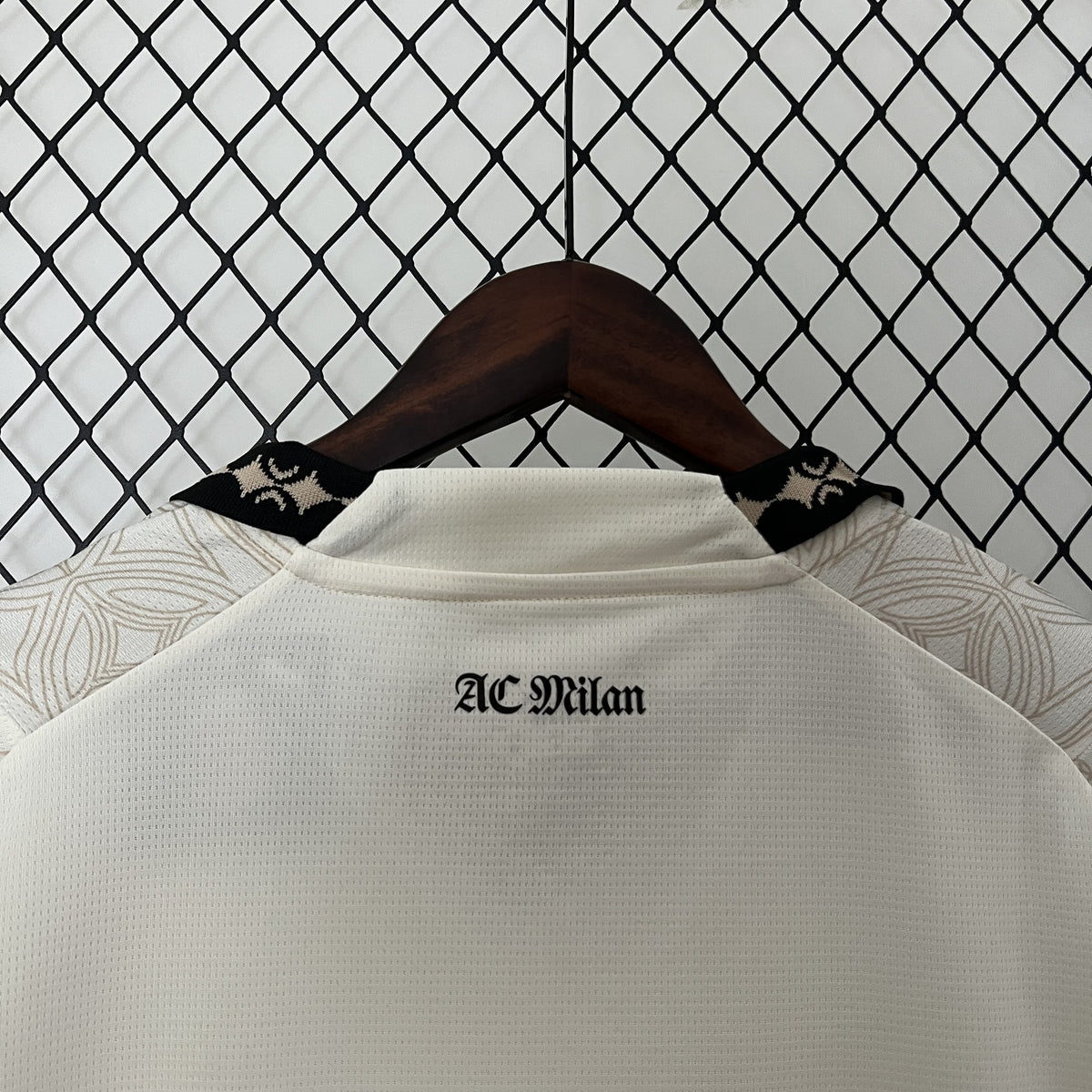 Camisola AC Milan Bege 23/24 Retro