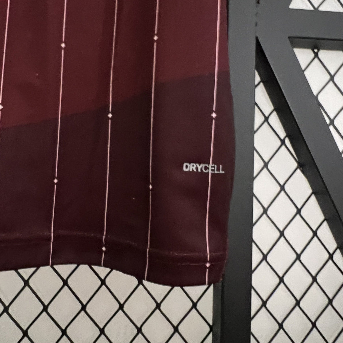 Camisola Suíça Principal 23/24 Retro