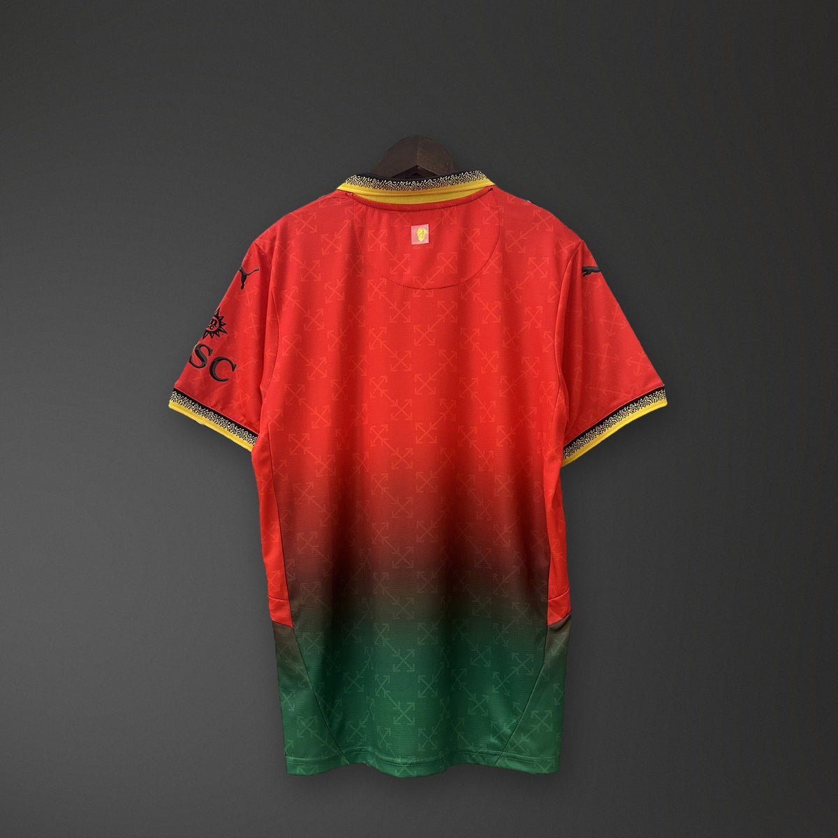 Camisola AC Milan Edição Especial Colaboração 25/26 (Modelo 2)
