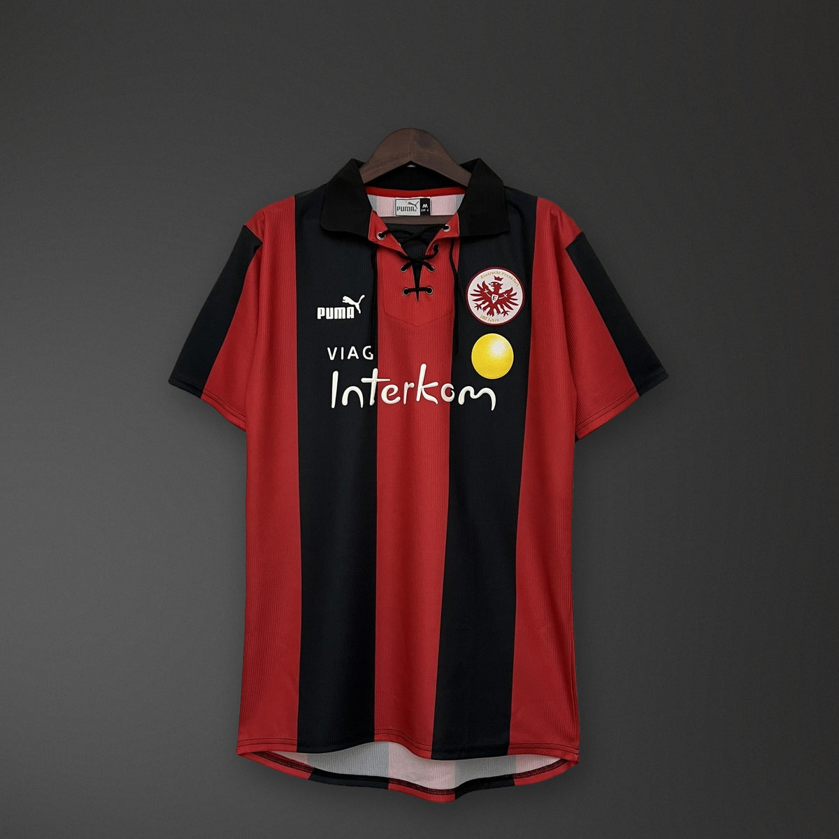 Camisola Eintracht Frankfurt Principal Edição Especial 100 Anos 98/00 Retro
