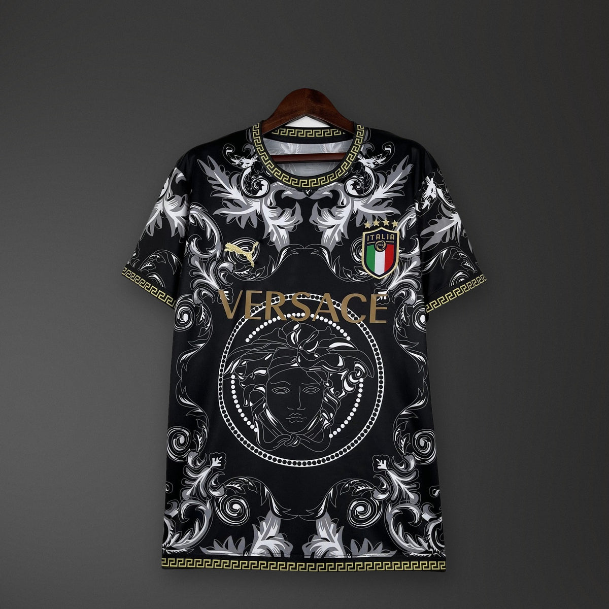 Camisola Itália Edição Especial Preta 23/24 Retro
