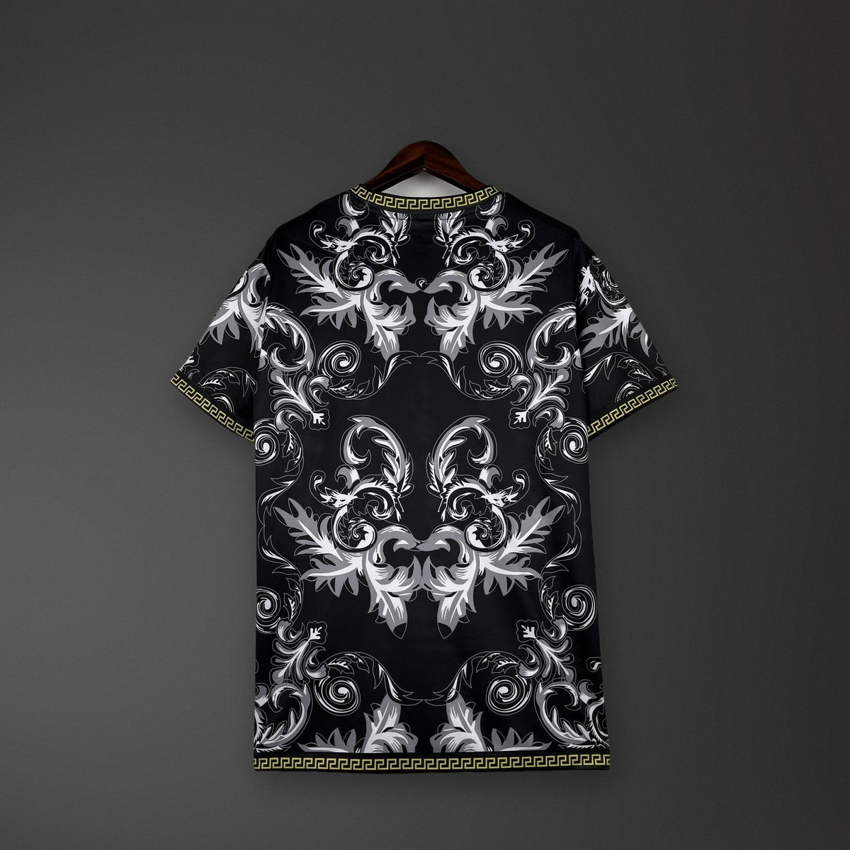 Camisola Itália Edição Especial Preta 23/24 Retro