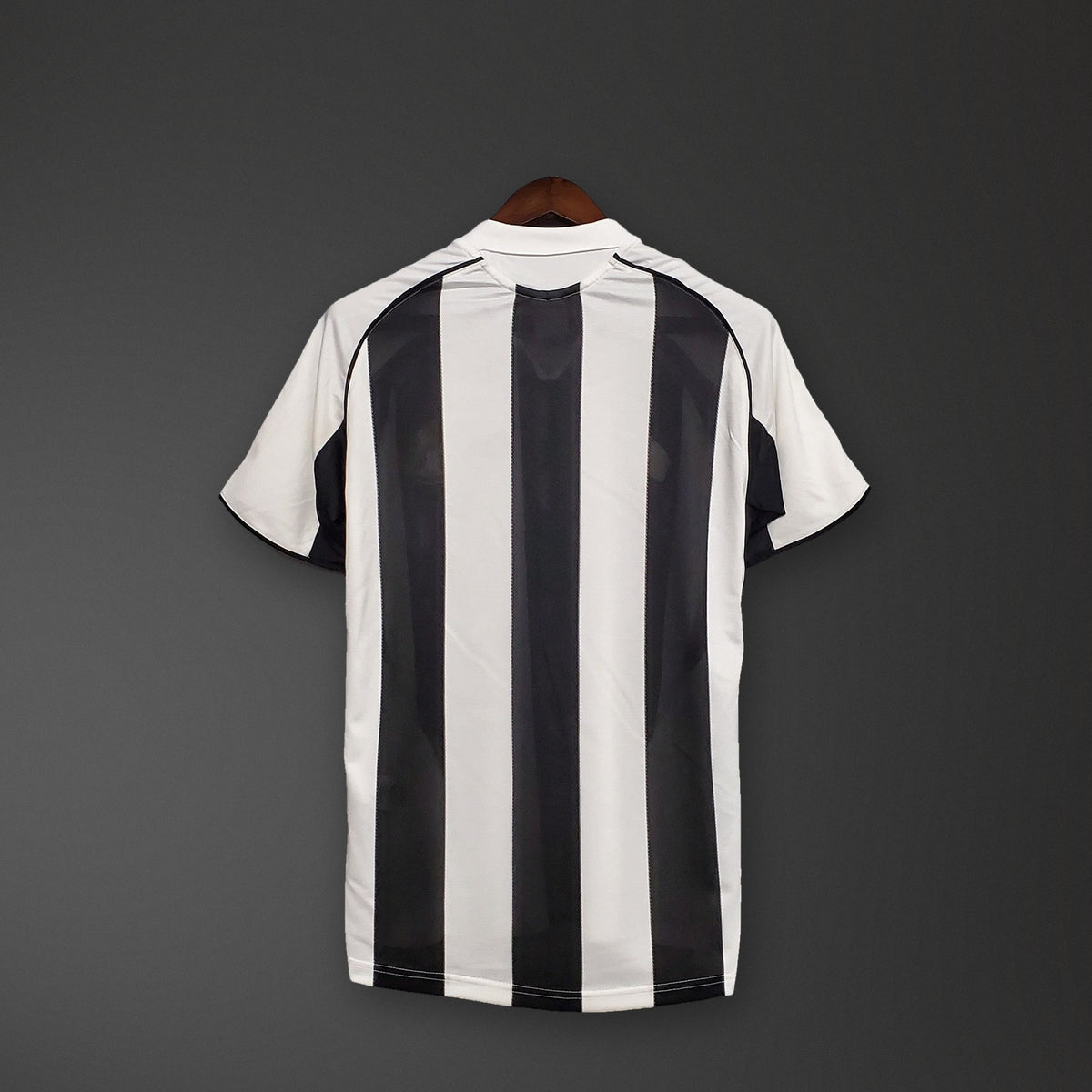Camisola Newcastle United Principal 05/06 Retro