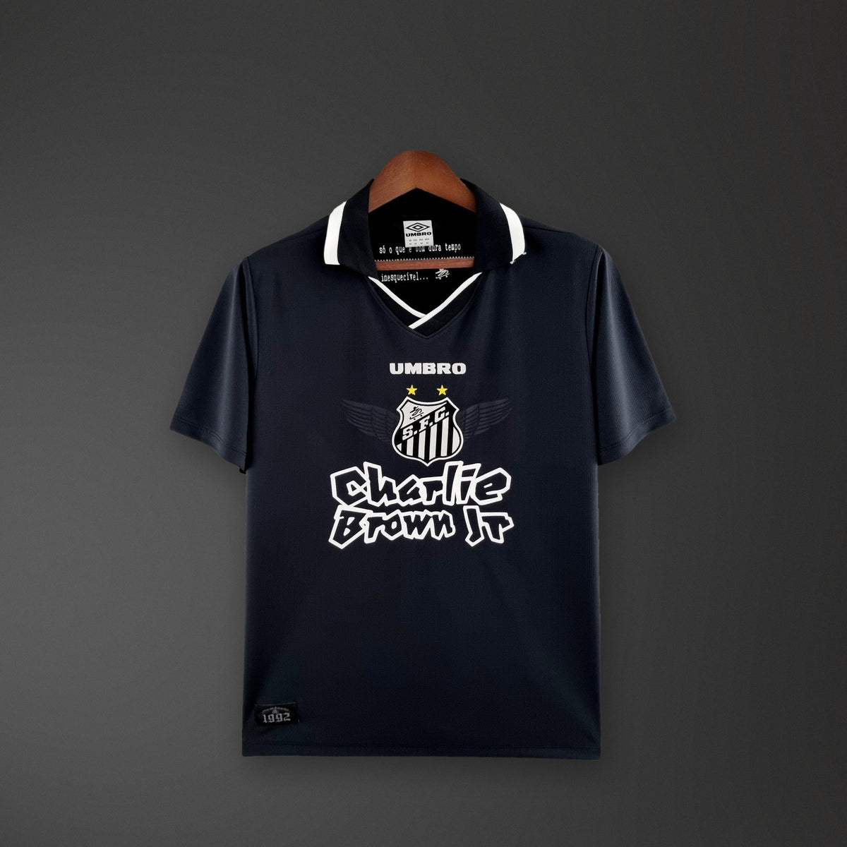 Camisola Santos Edição Especial Dias de Glória Preta 22/23 Retro