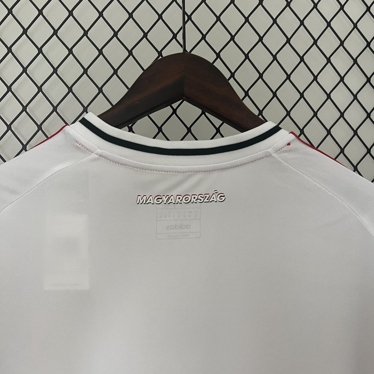 Camisola Hungria Alternativa 24/25 (Modelo 2)