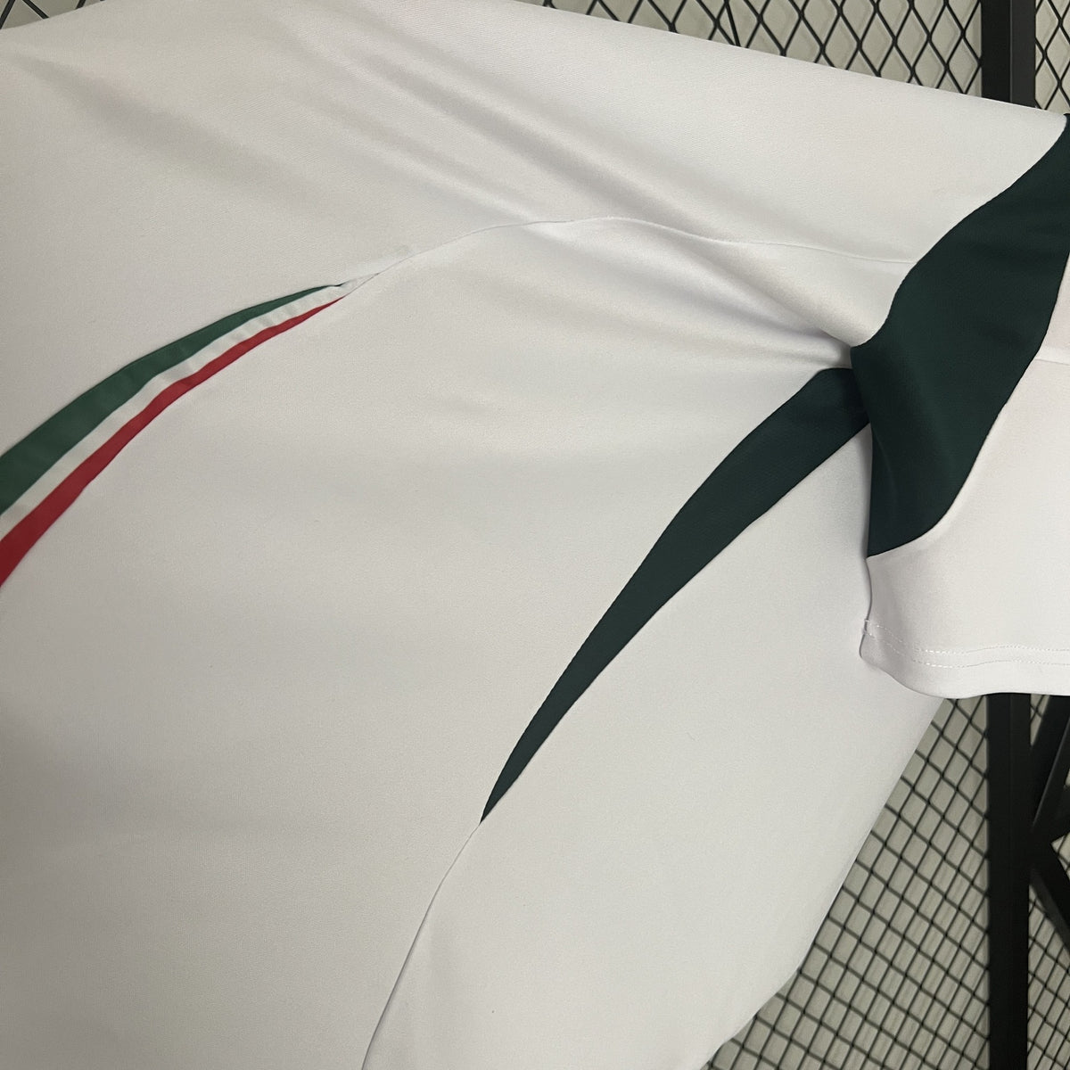 Camisola Hungria Alternativa 24/25 (Modelo 2)