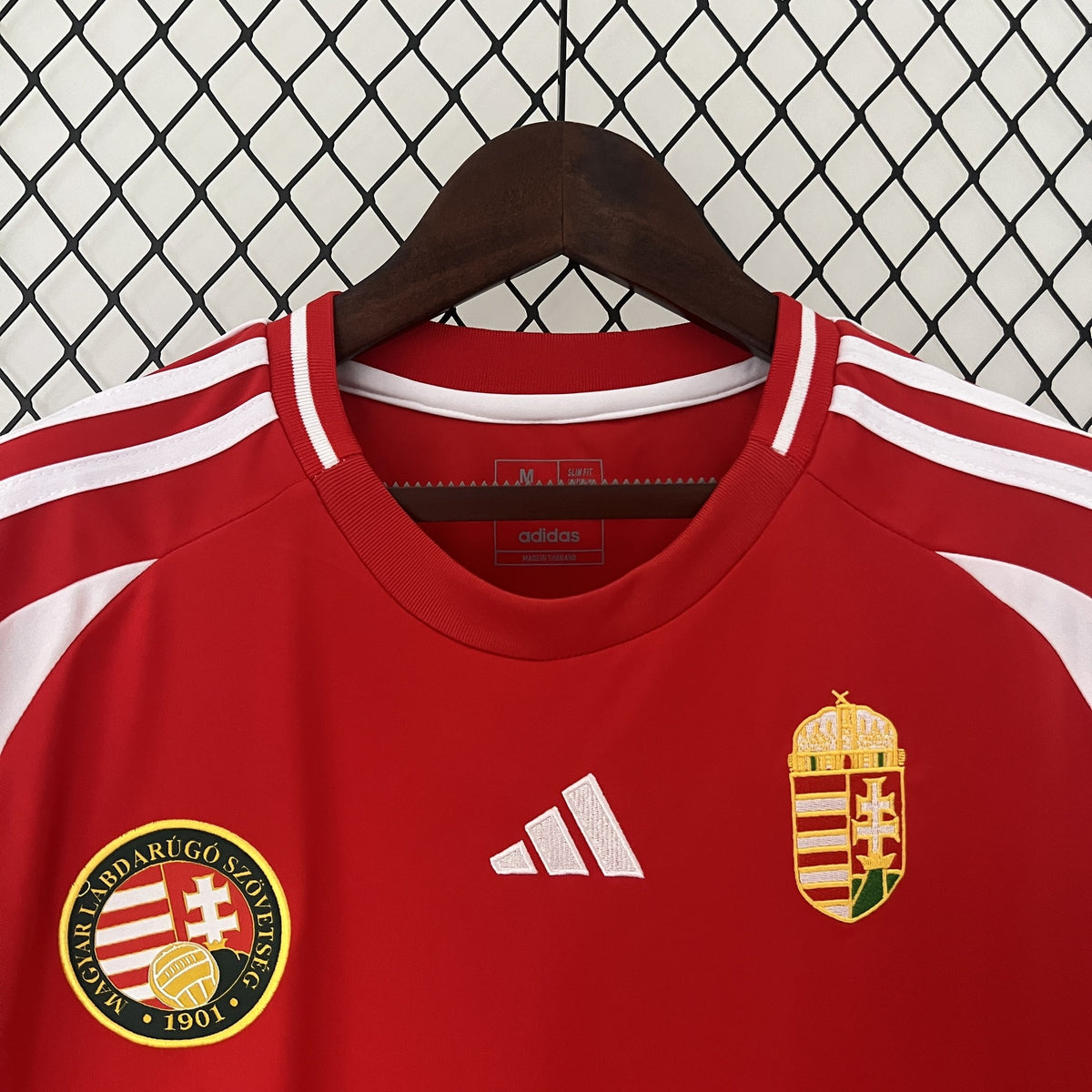 Camisola Hungria Principal 24/25 (Modelo 2)
