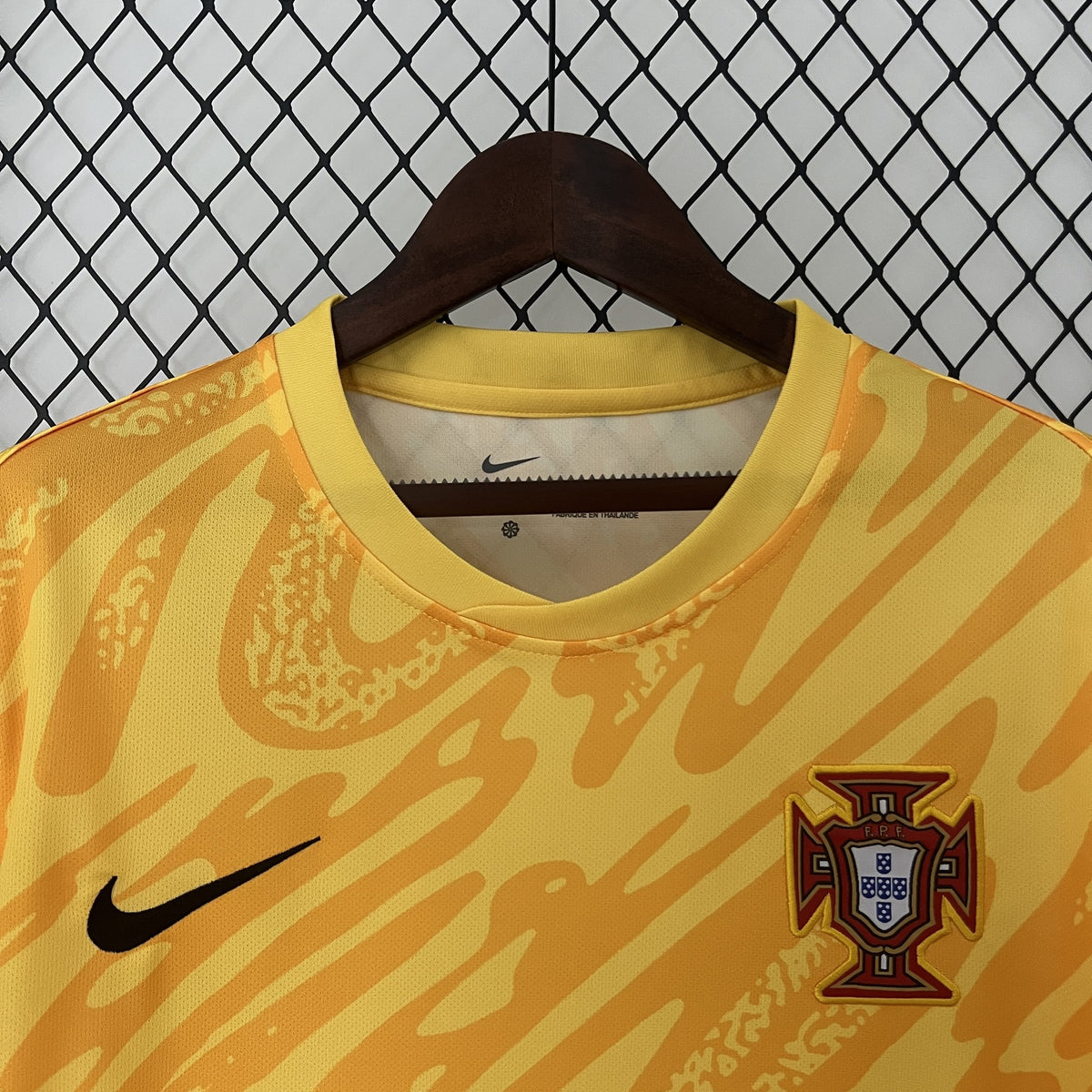Camisola Portugal Guarda-Redes Amarela 24/25